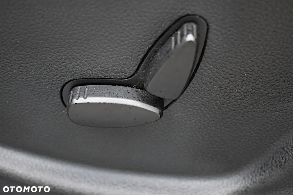 Ford C-MAX 1.6 TDCi Start-Stop-System Titanium - 22