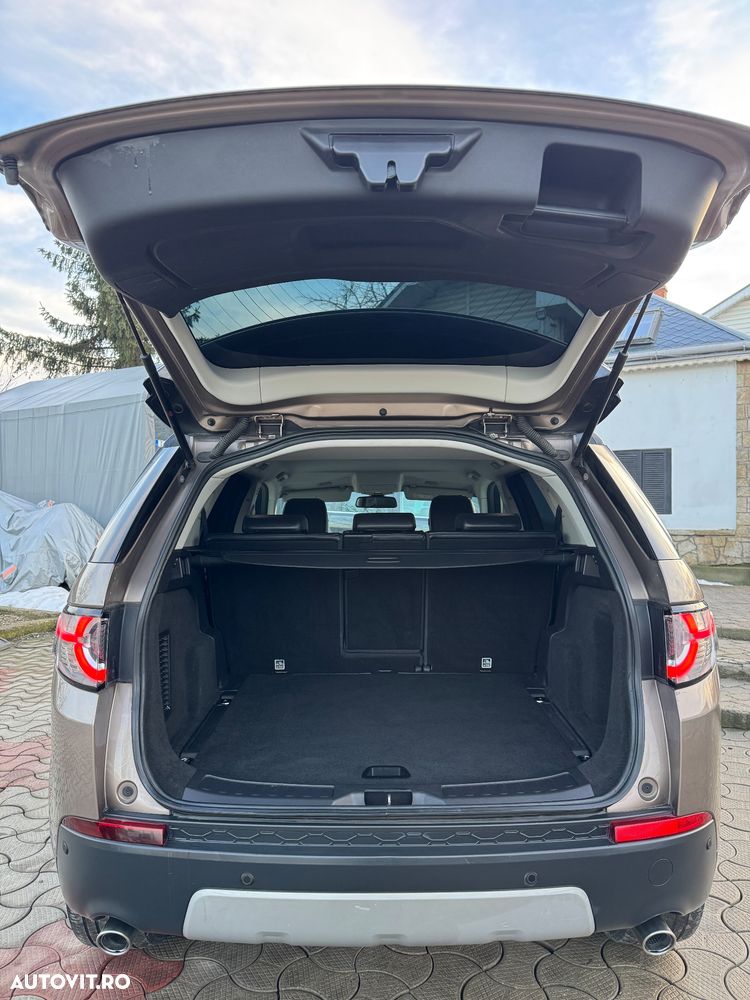 Land Rover Discovery Sport - 16