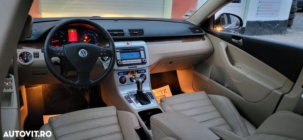 Volkswagen Passat Variant 2.0 Blue TDI DSG SCR Highline - 32