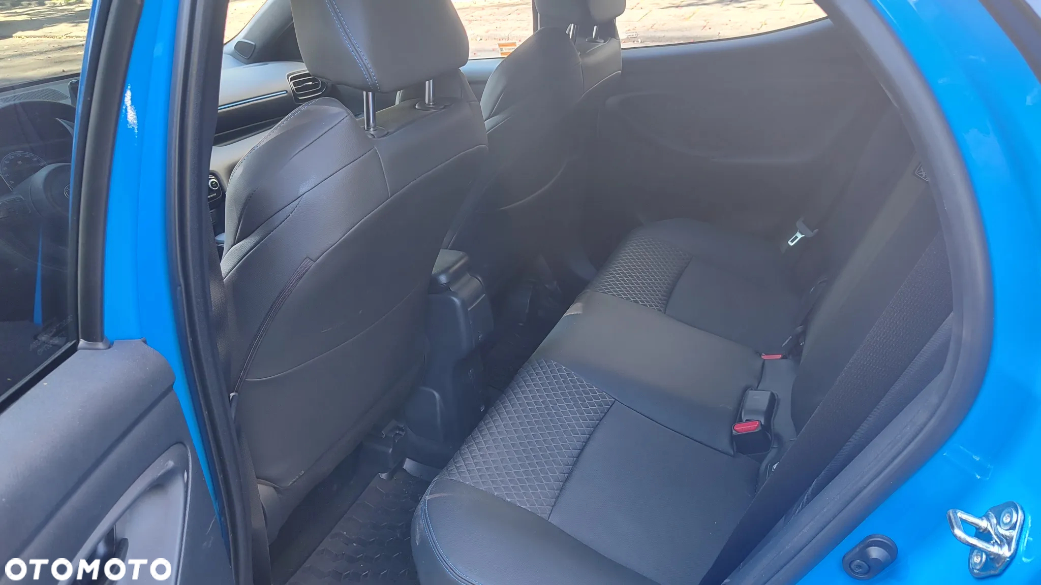 Toyota Yaris Hybrid 1.5 Premiere Edition - 7