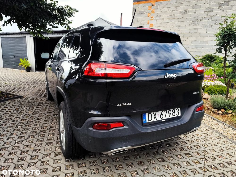 Jeep Cherokee - 7
