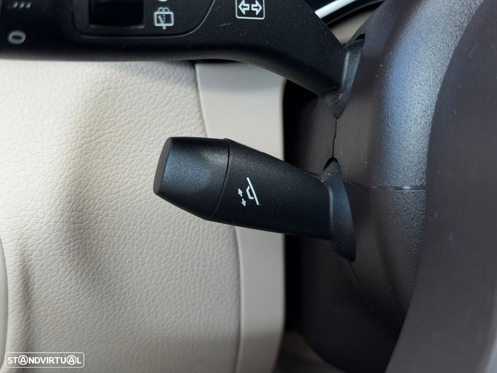 Mercedes-Benz GLC 300 de 4Matic - 35