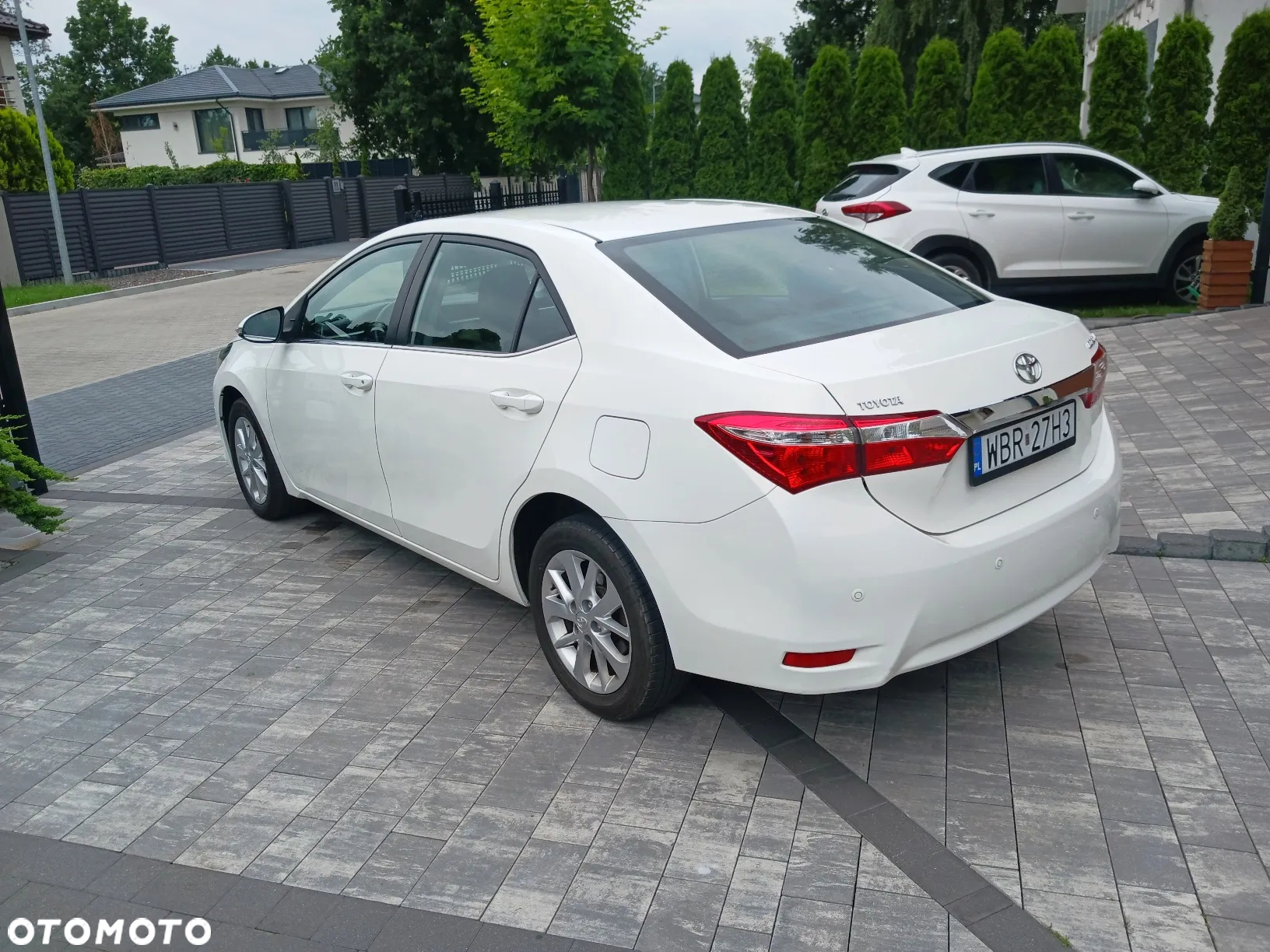 Toyota Corolla - 2