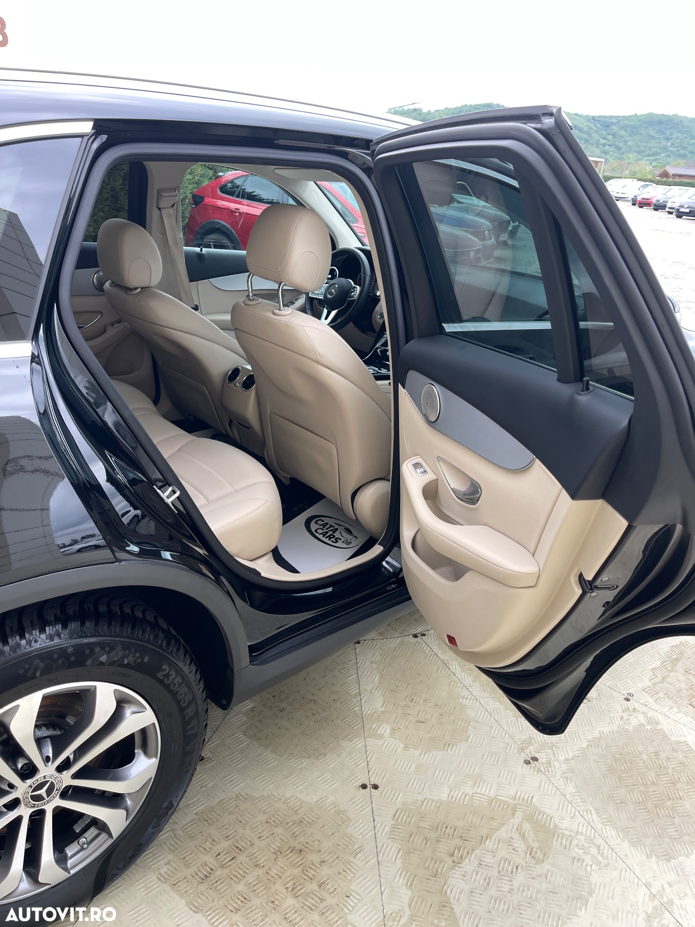 Mercedes-Benz GLC 200 d 4Matic 9G-TRONIC - 24