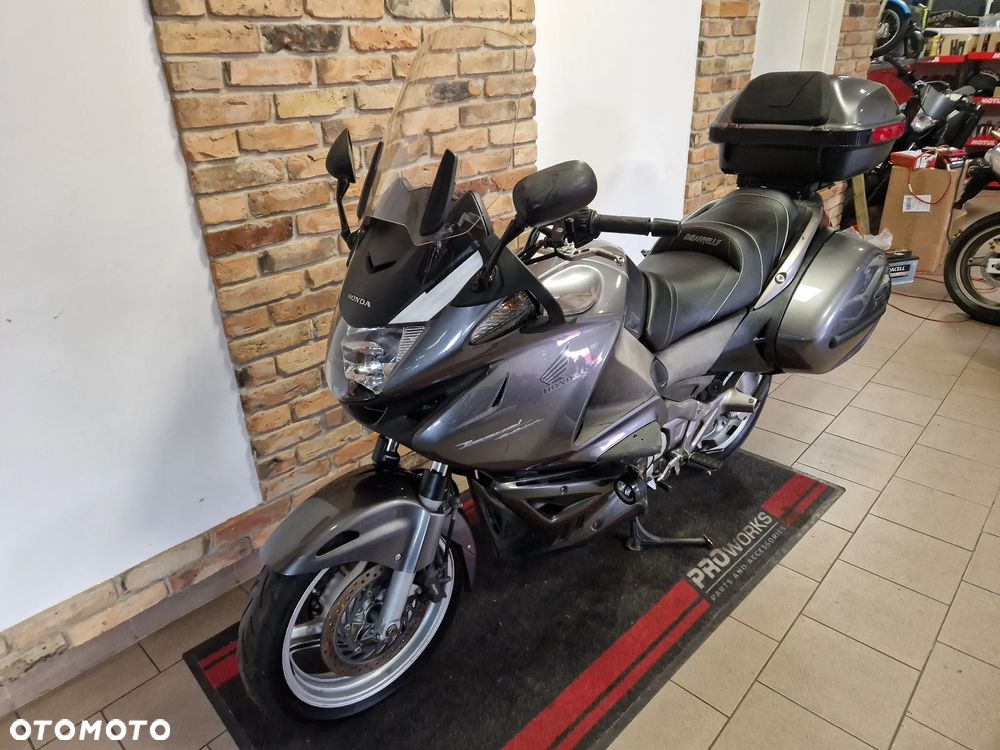 Honda Deauville - 5