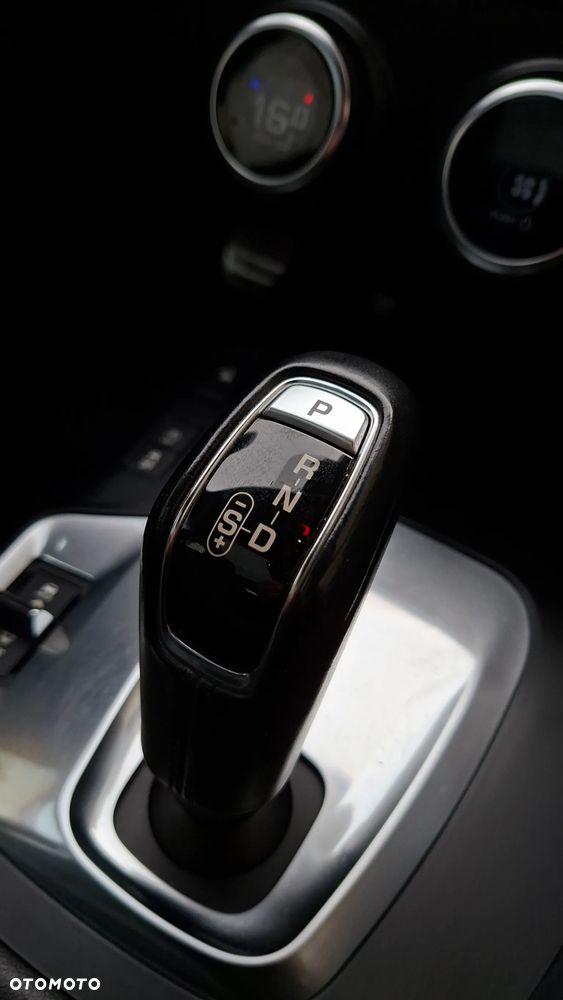 Jaguar E-Pace D150 AWD R-Dynamic S - 35