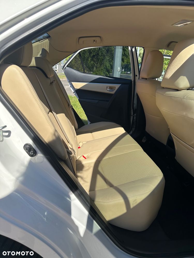 Toyota Corolla 1.6 Prestige - 8
