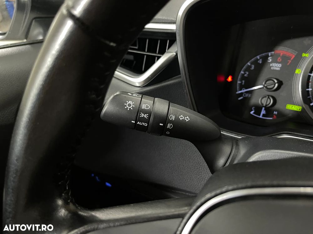 Toyota Corolla 1.8 Business Edition - 20