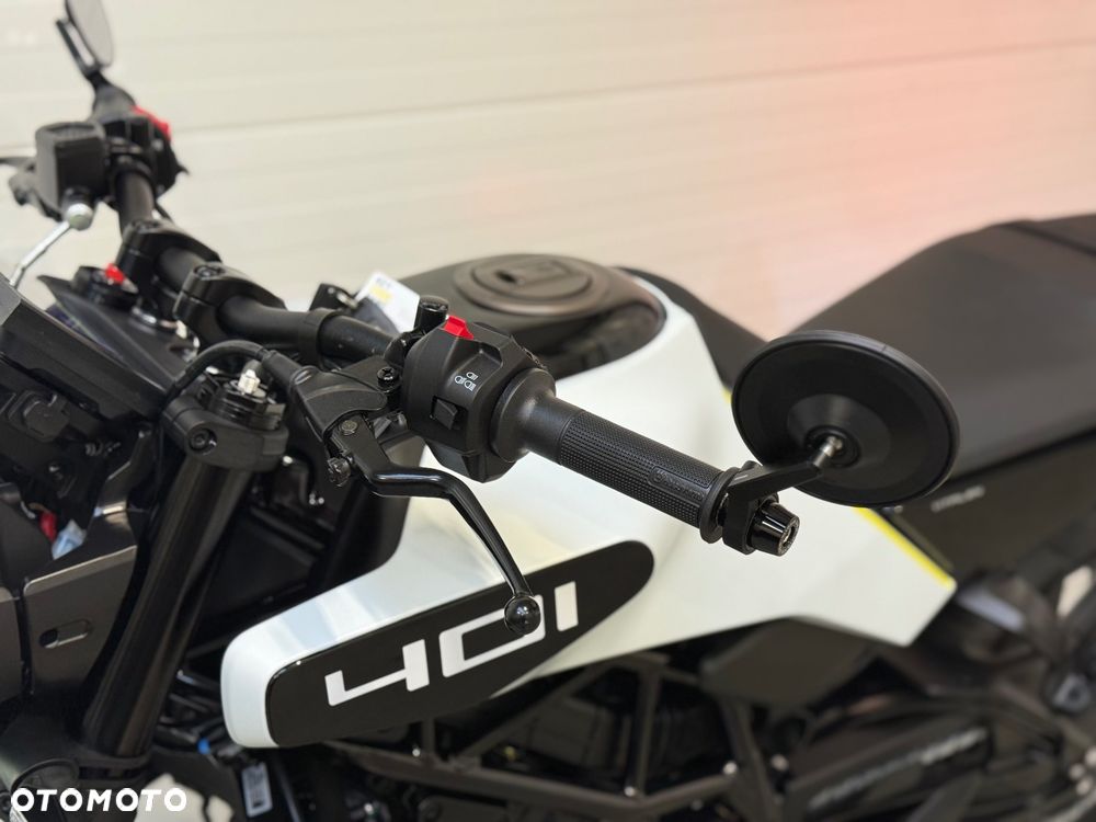 Husqvarna Vitpilen - 25