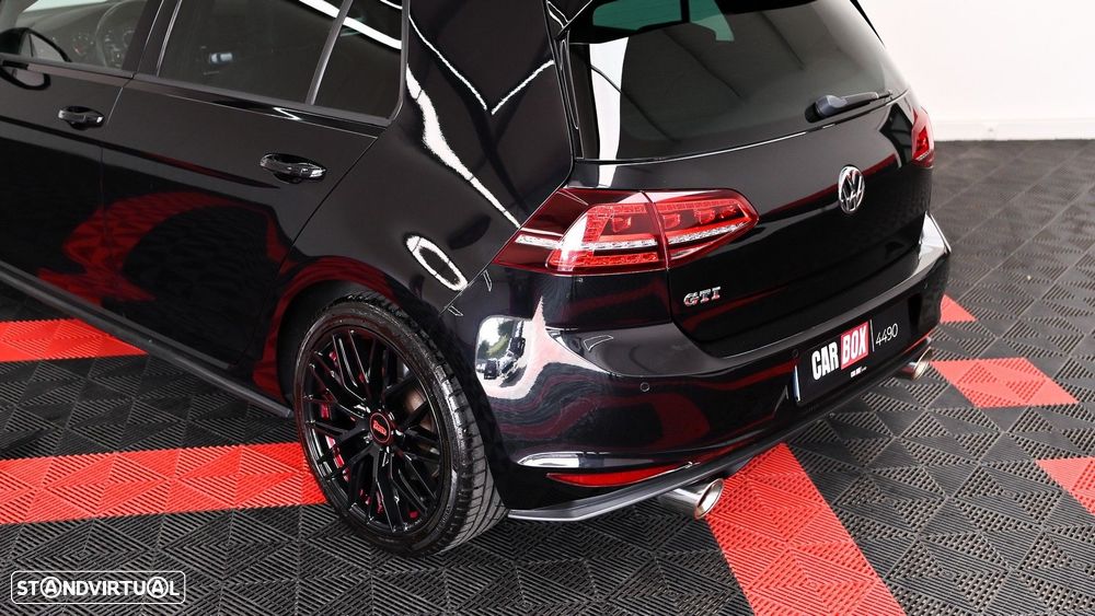 VW Golf 2.0 TSi GTi DSG - 23