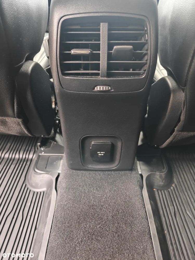 Ford Kuga 2.5 Duratec FHEV TITANIUM - 27