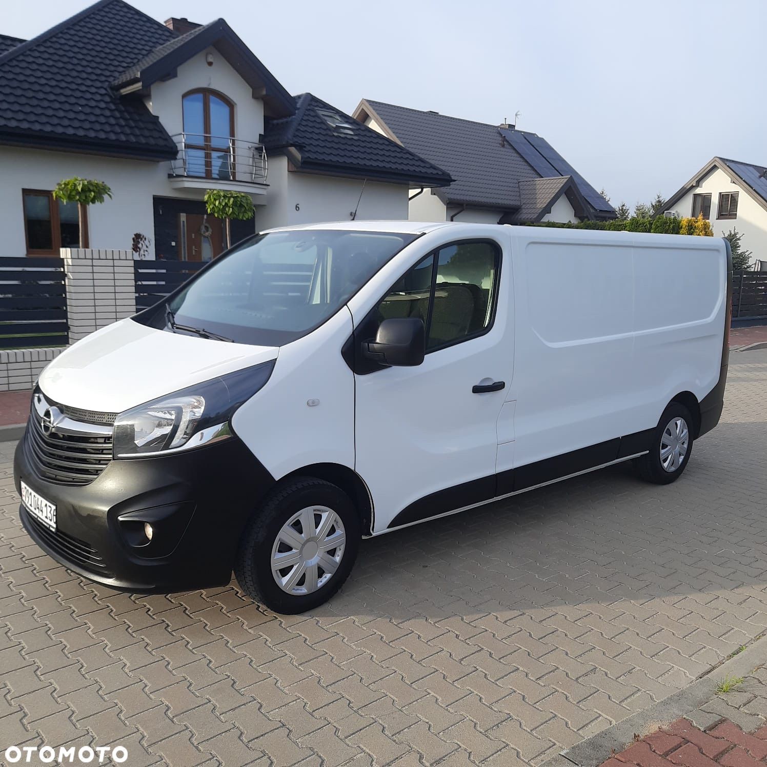 Renault VIVARO 2019R 150TYS KM NAVI KAMERA KLIMA WEBASTO SERVIS SUPER STAN - 1