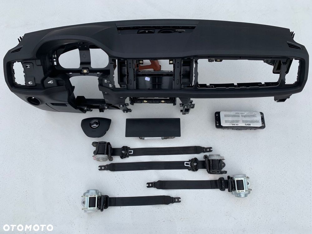 skoda kodiaq deska kokpit konsola poduszki pasy - 2