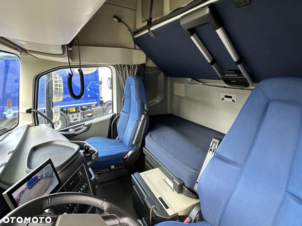 Volvo FH 4X2 460 Globetrotter XL - 15