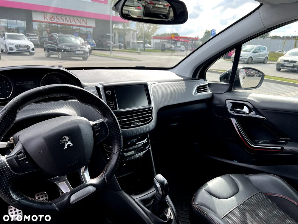 Peugeot 208 1.2 PureTech Allure S&S - 14