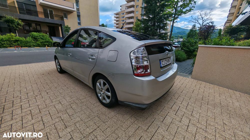 Toyota Prius (Hybrid) Luna - 27