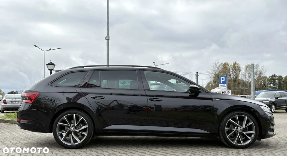 Skoda Superb 2.0 TDI SCR Sportline DSG - 4