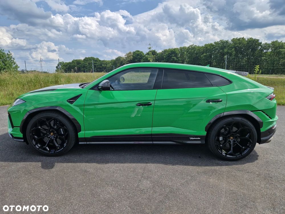 Lamborghini Urus - 1