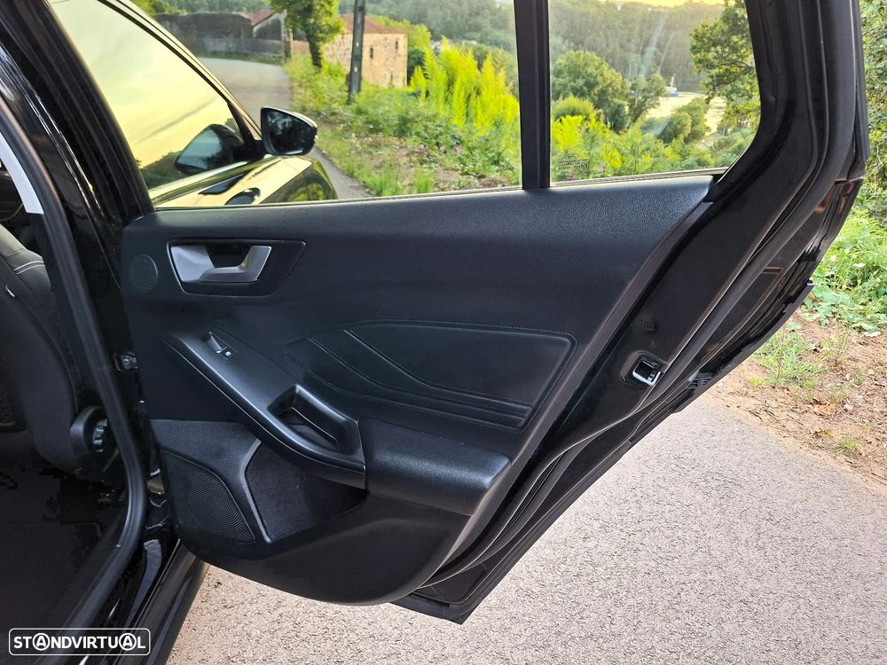 Ford Focus SW 1.5 TDCi EcoBlue Titanium - 25