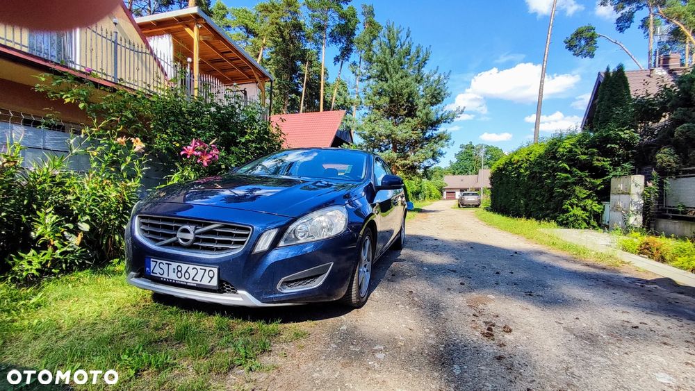 Volvo S60 - 4