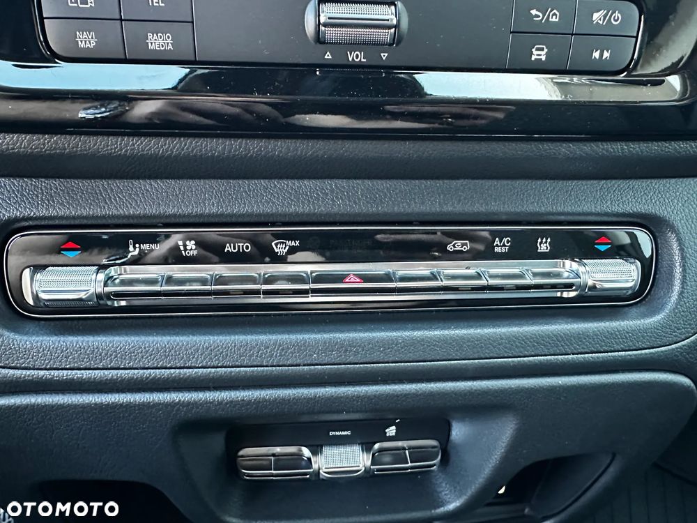 Mercedes-Benz Vito - 21