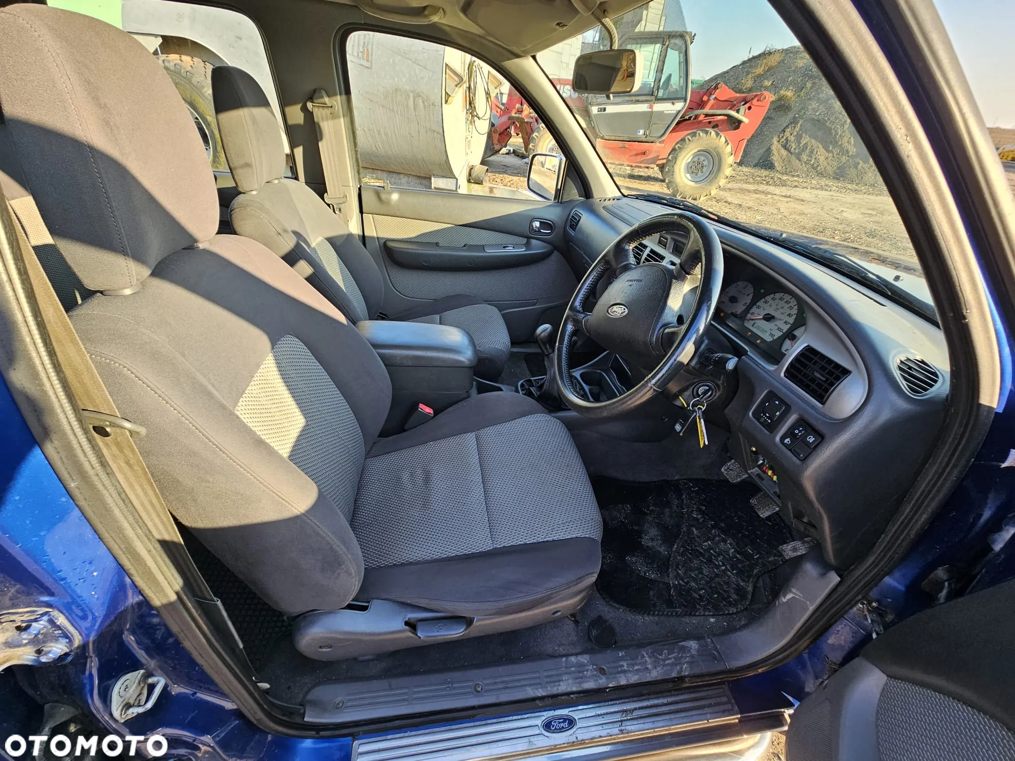 Ford Ranger XLT - 13