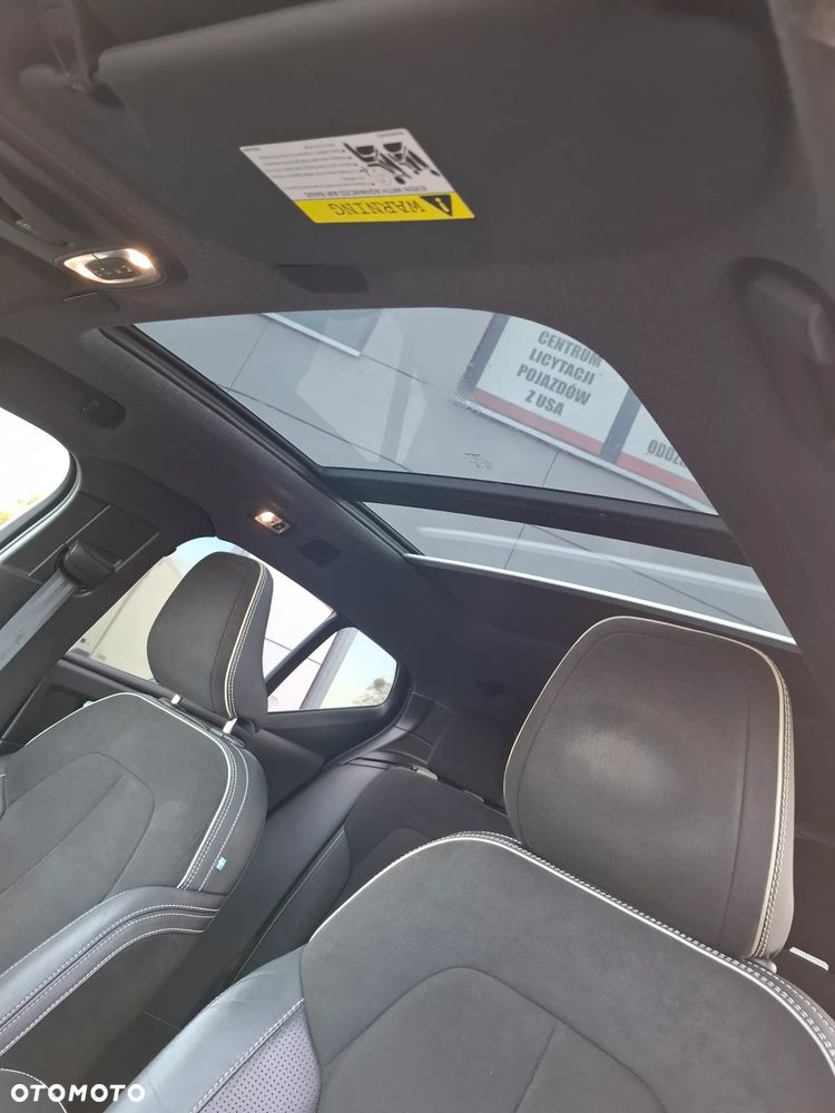 Volvo XC 40 T5 AWD R-Design - 19