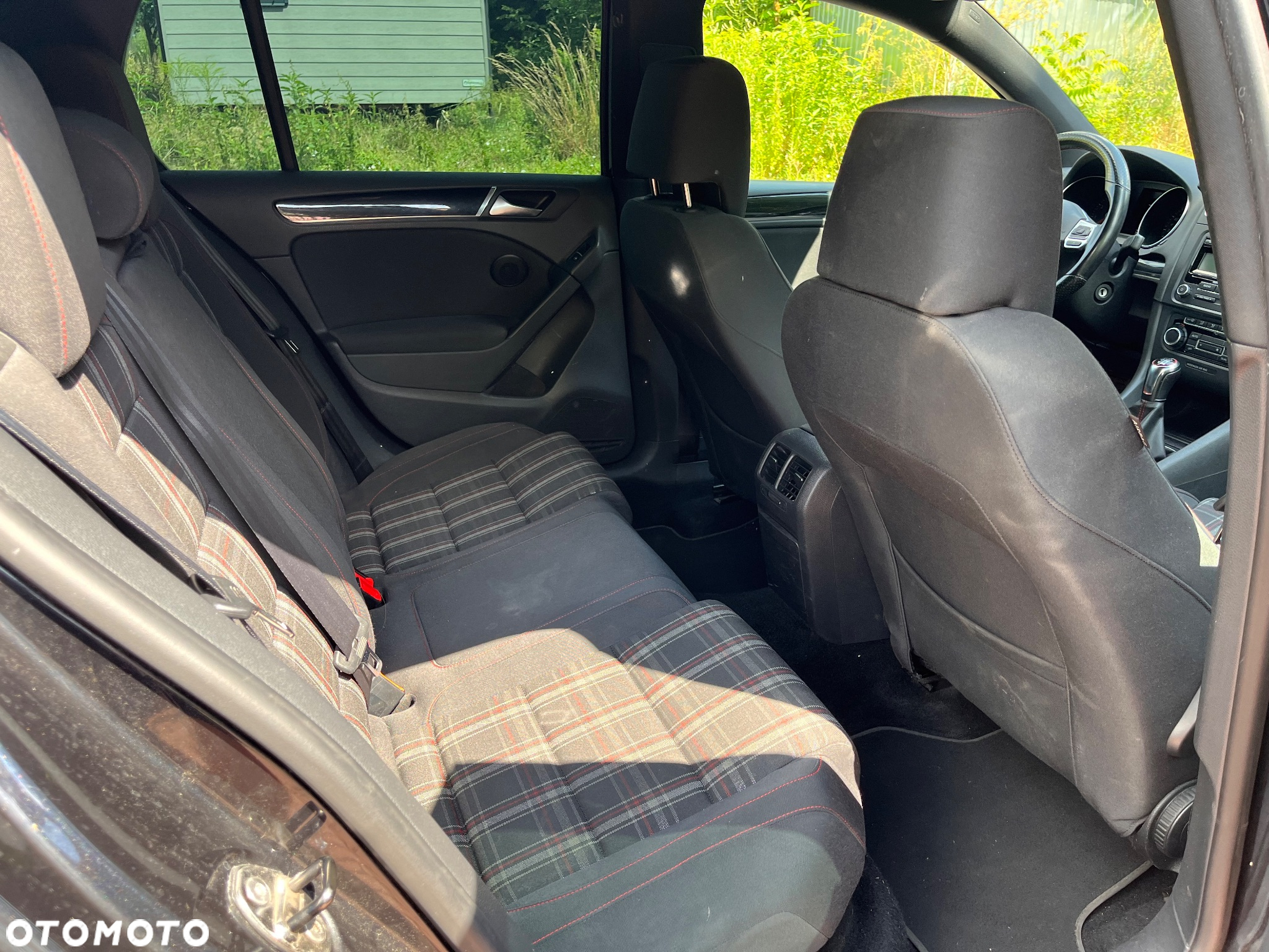 Volkswagen Golf VI 2.0 TSI GTI - 8