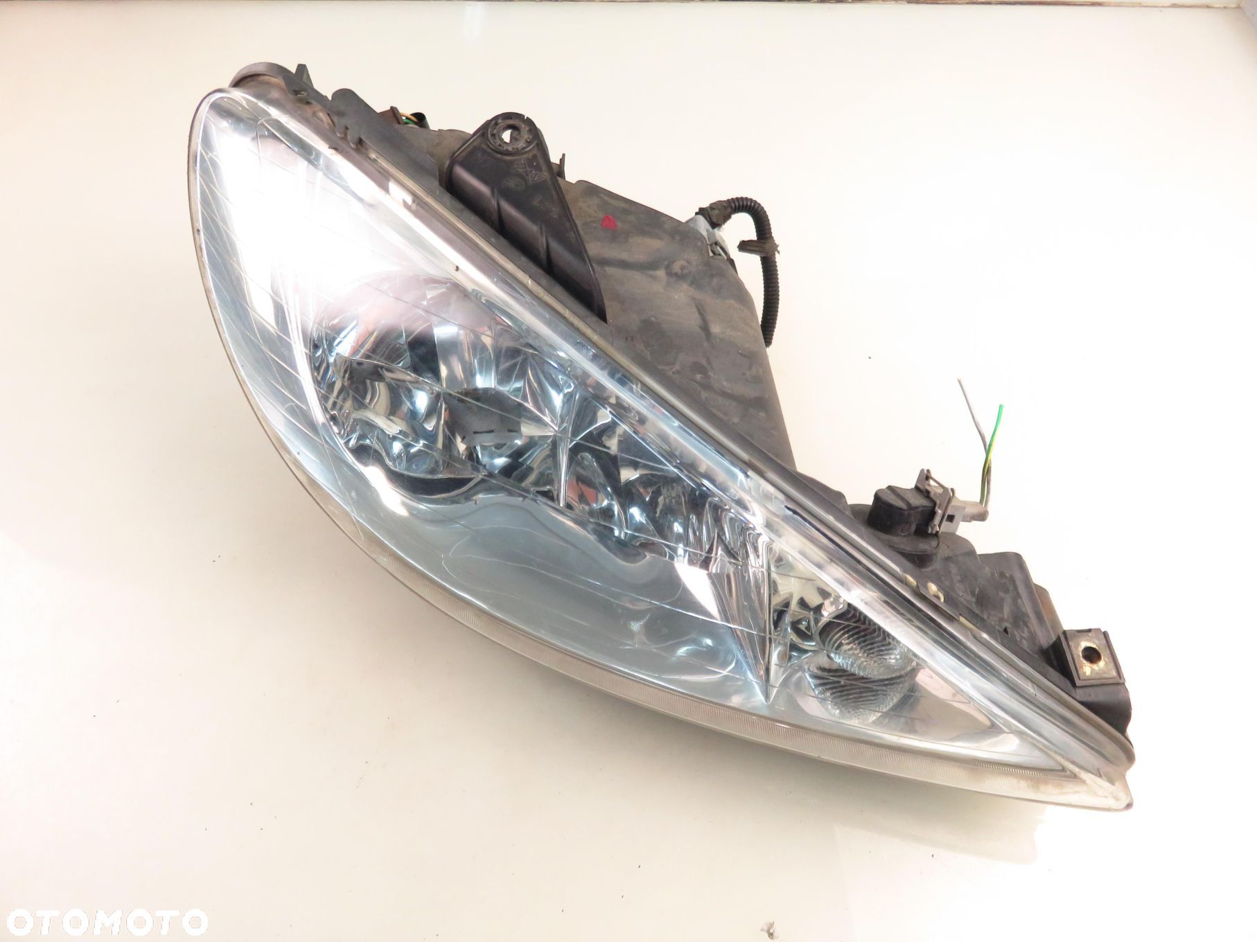 LAMPA PRAWA PRZEDNIA PEUGEOT 206 LIFT 9628666780 - 1