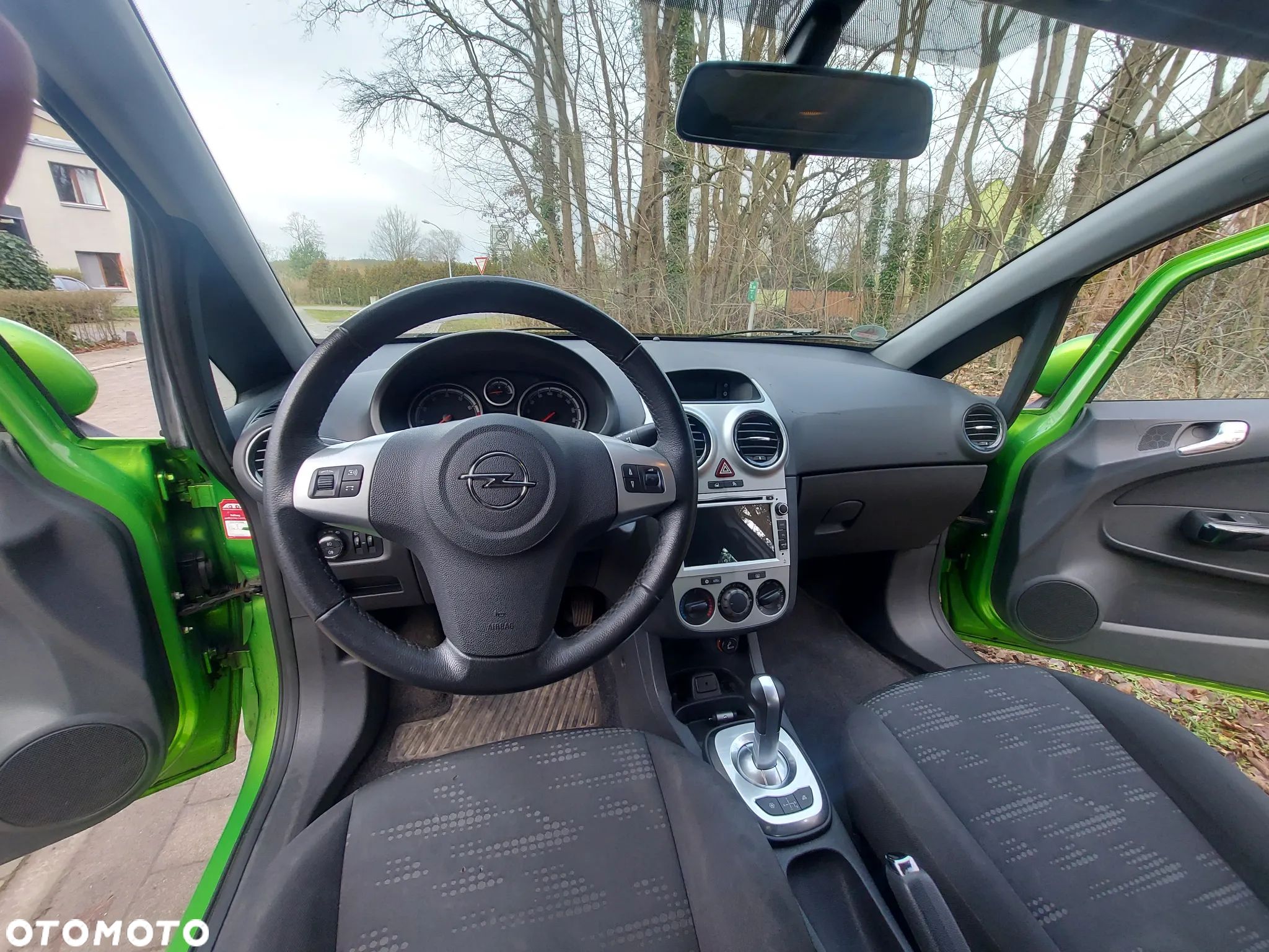 Opel Corsa - 1