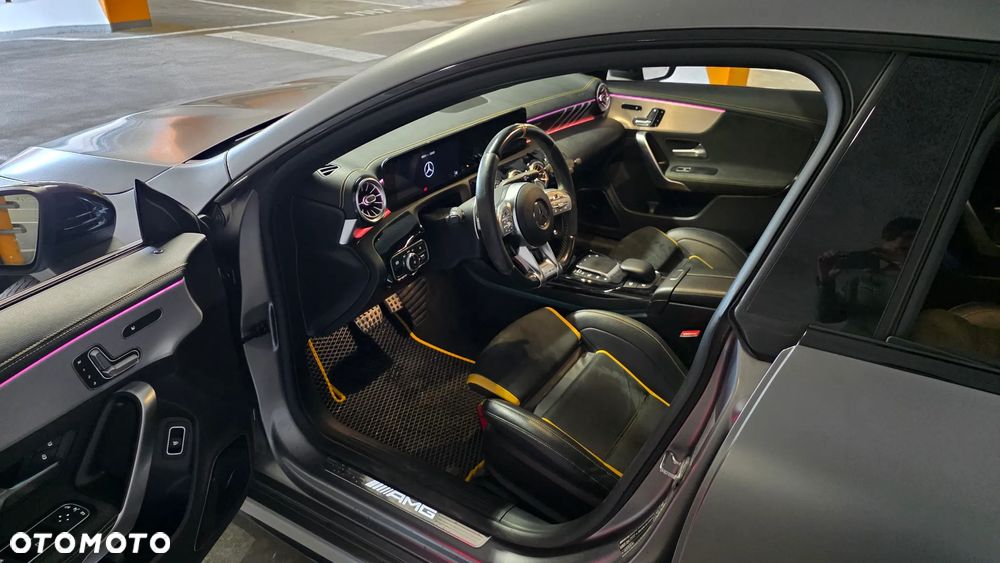 Mercedes-Benz CLA - 25