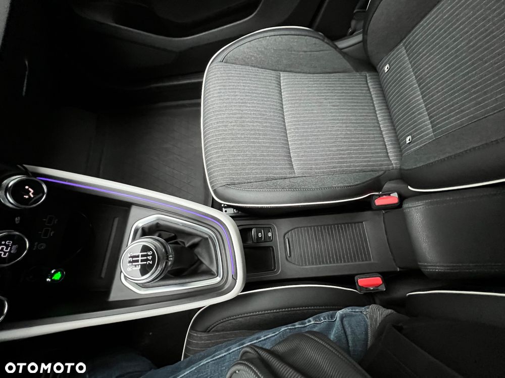 Renault Clio - 31