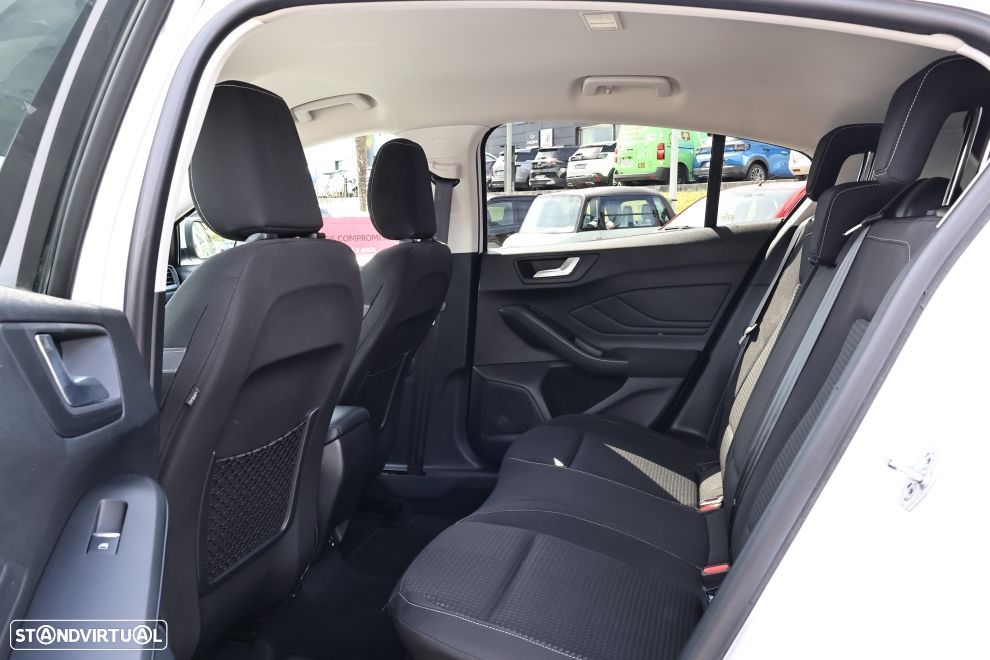 Ford Focus 1.0 EcoBoost MHEV Connected - 18