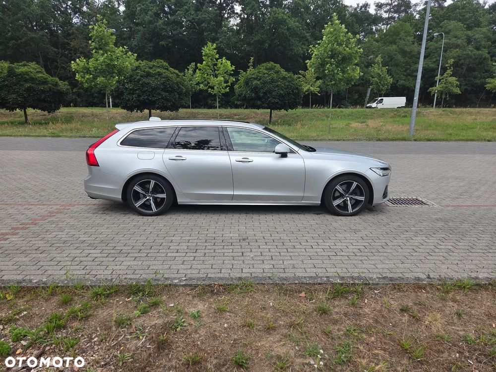 Volvo V90 T4 R-Design - 32