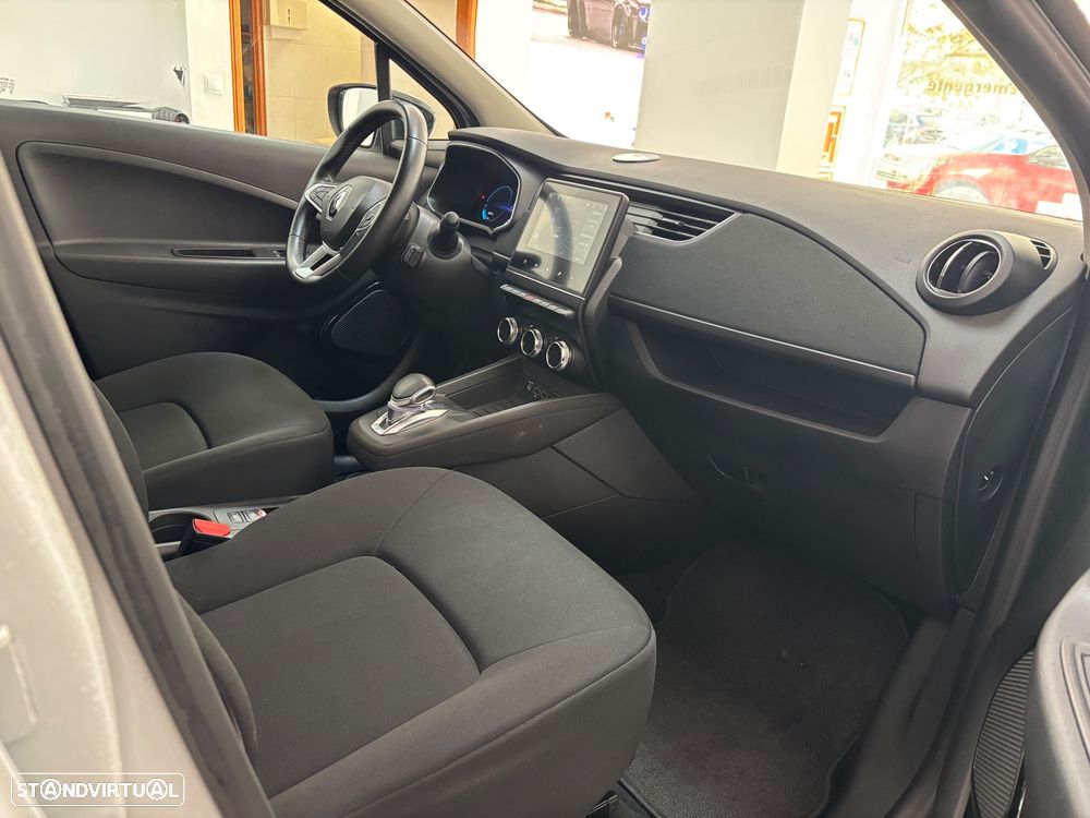 Renault Zoe - 11