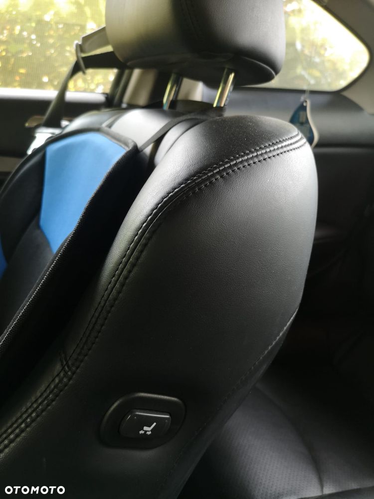 Infiniti G G37 - 15
