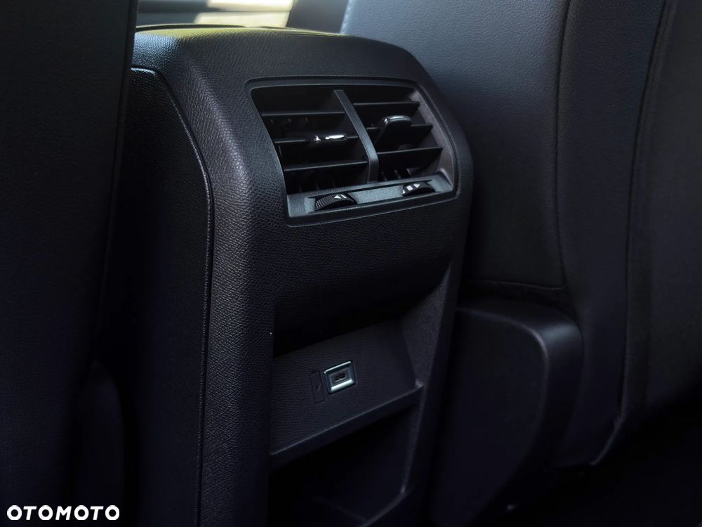 Opel Astra 1.6 T Plug-in Hybrid Edition - 17