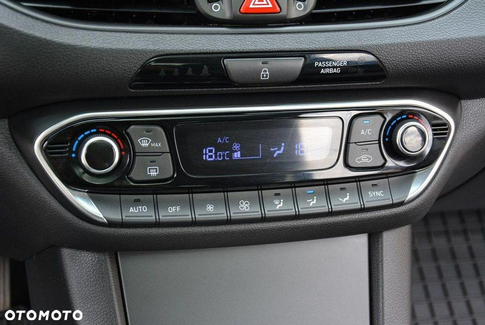 Hyundai i30 1.4 T-GDI Premium - 30