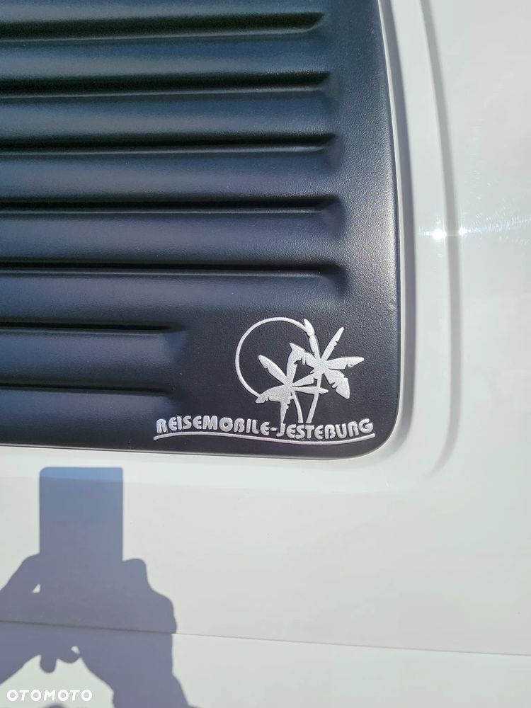 Volkswagen Caravelle - 23