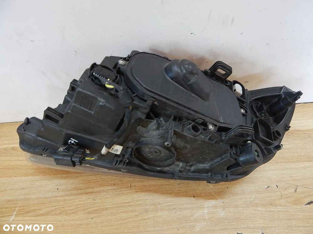Lampa prawy przód VOLVO S60 V60 II Lift 13-18 Łuków części - 4