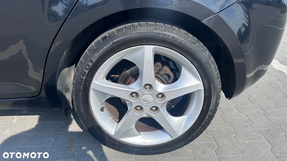 Kia Ceed 2.0 crdi Optimum + - 13