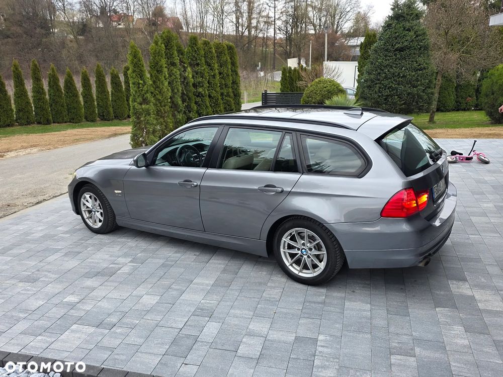 BMW Seria 3 320d xDrive - 3