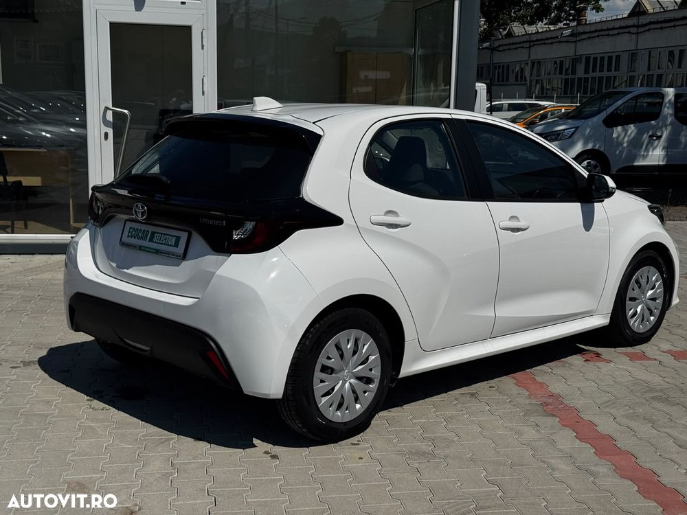 Toyota Yaris - 4