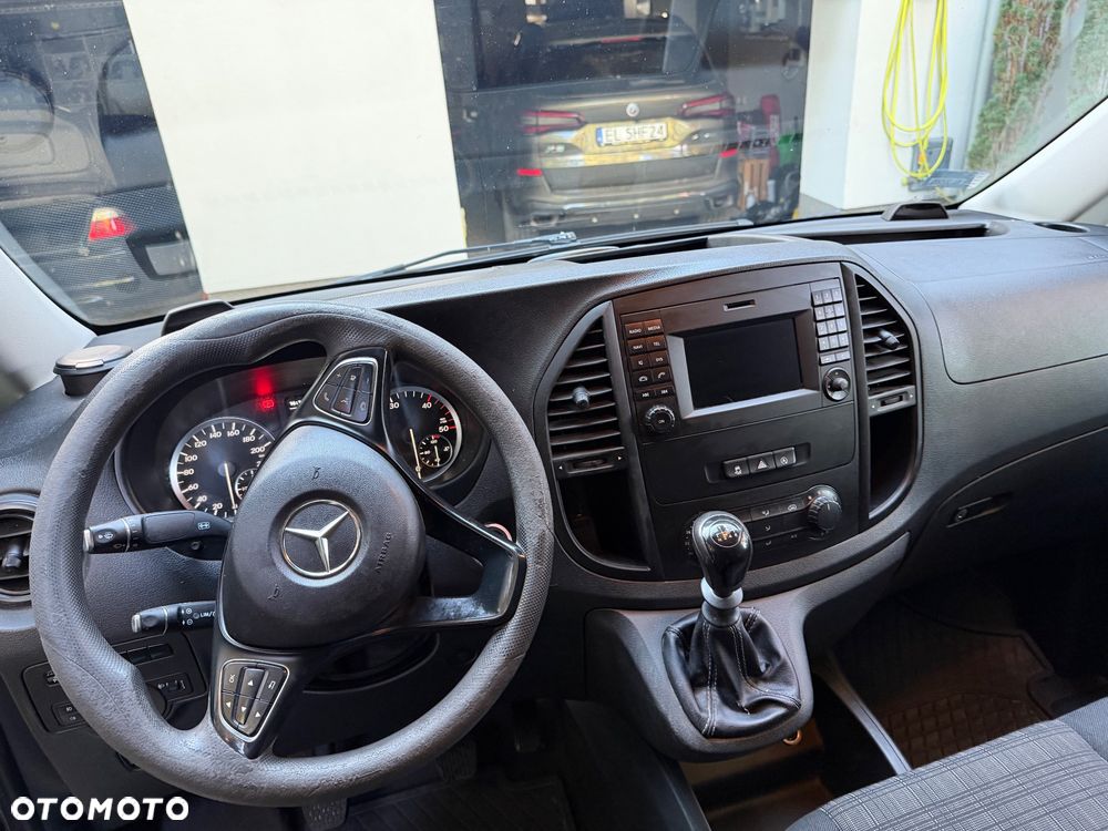 Mercedes-Benz VITO - 22