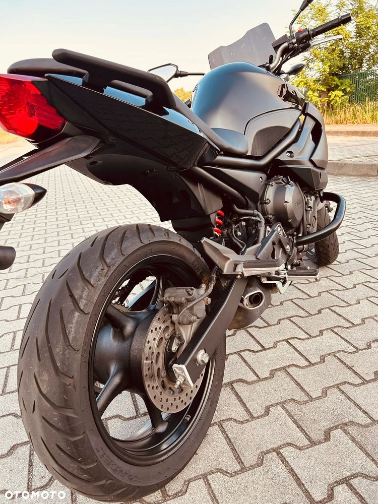 Yamaha XJ - 6