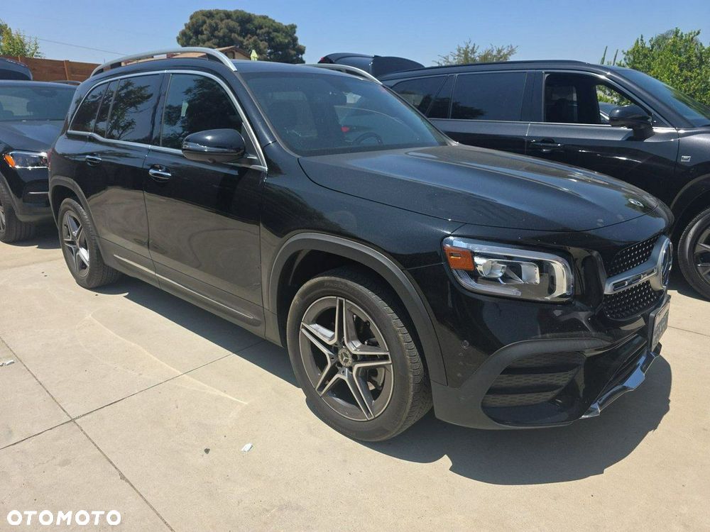 Mercedes-Benz GLB 250 4Matic 8G-DCT AMG Line - 1