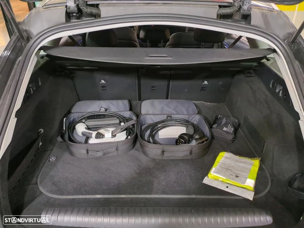 Mercedes-Benz E 300 Standard - 12