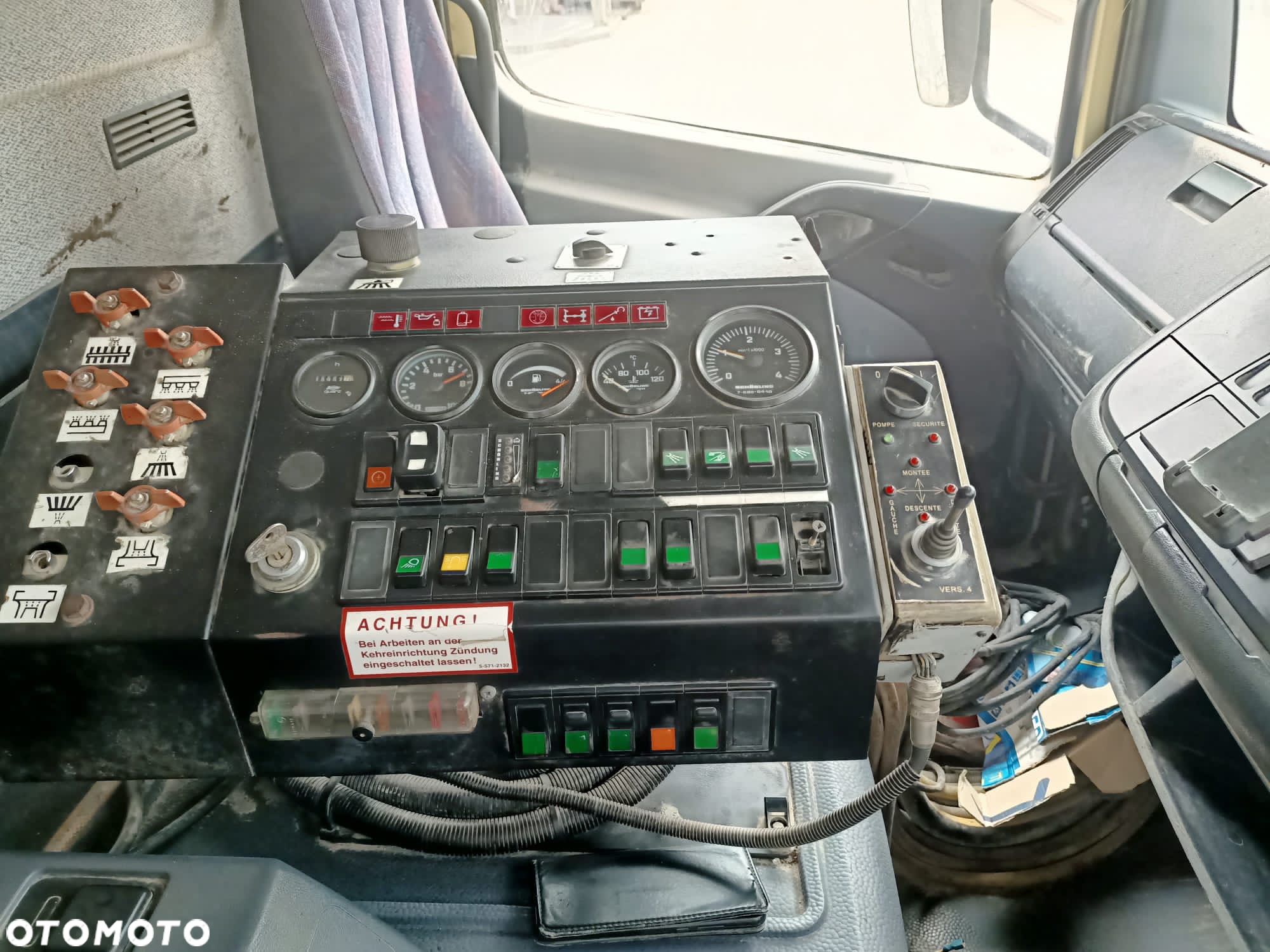 Mercedes-Benz ATEGO - 5
