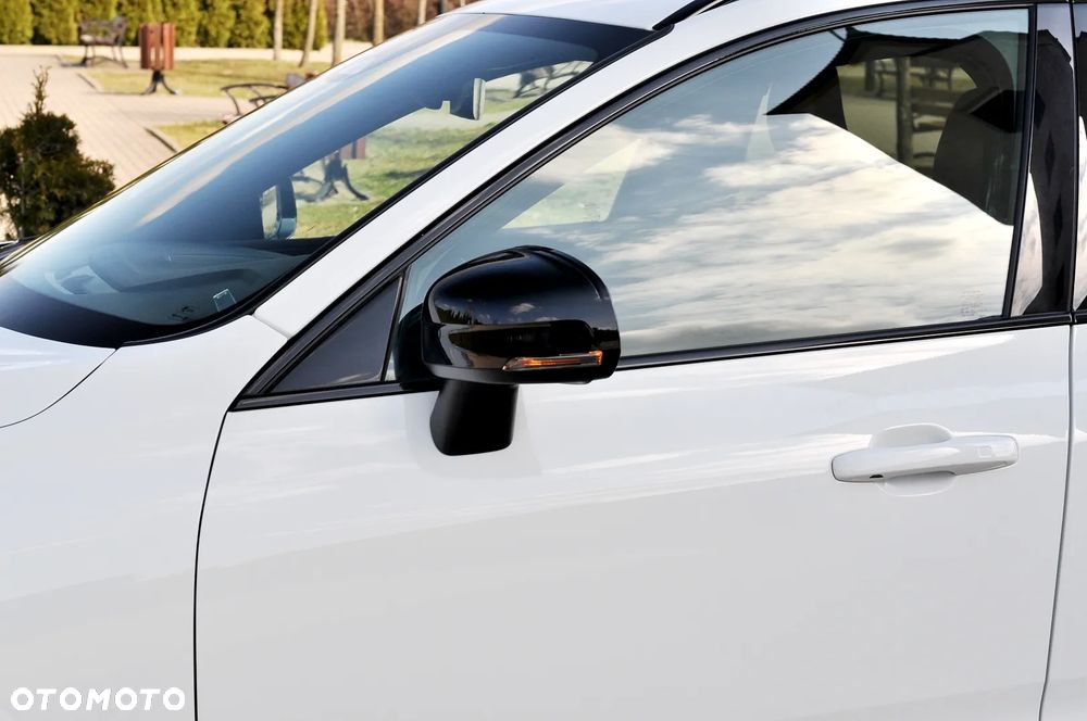 Volvo XC 60 B4 D AWD Plus Dark - 18