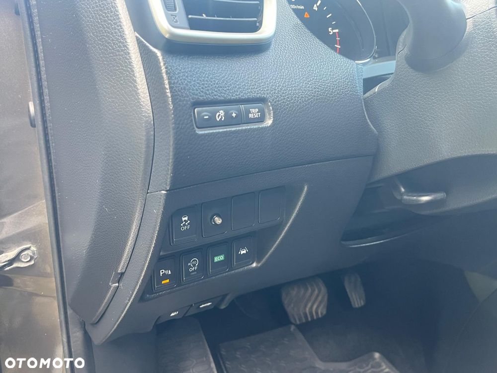 Nissan Qashqai 1.6 DCi Tekna Xtronic - 19
